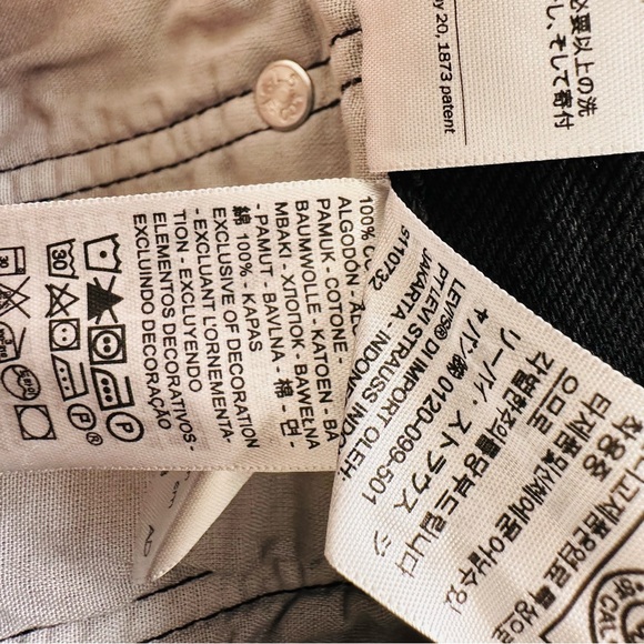 New Levi's Black 501 Ripped High Rise Jeans straight leg - Picture 7 of 8